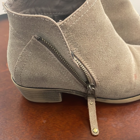 Fun Brown Booties - Picture 4 of 4